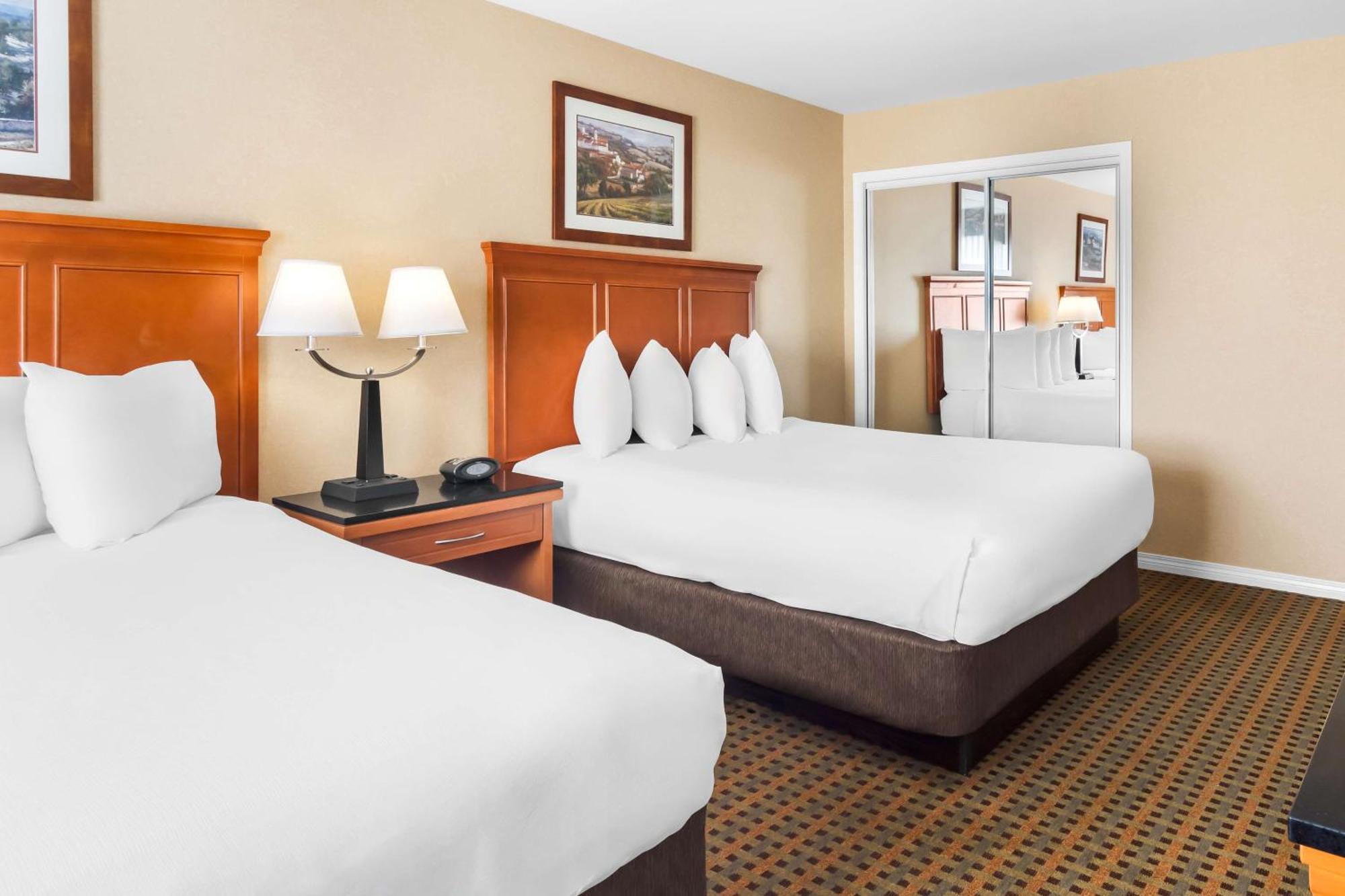Best Western Plus Osoyoos Hotel & Suites Eksteriør billede